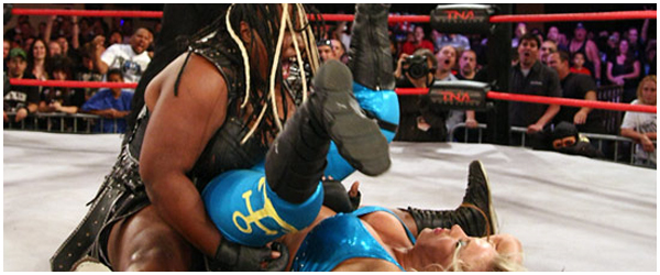 Awesome Kong Regains Knockouts Championship