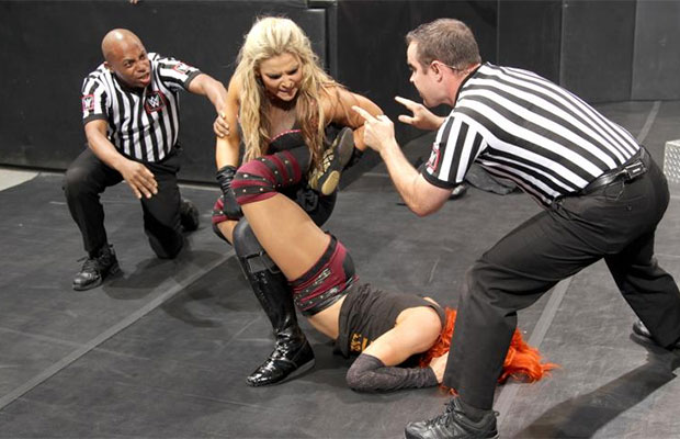 Image result for wwe smackdown Natalya vs Becky sharpshooter