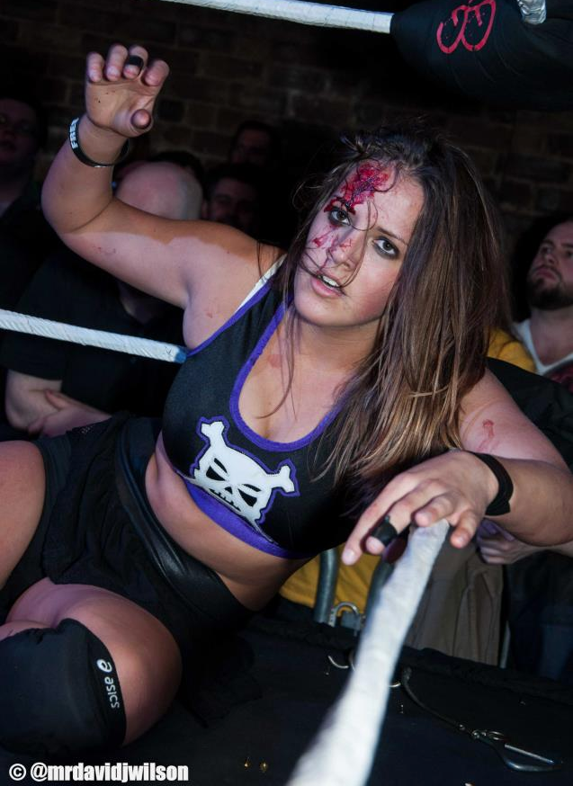 Женщины хардкор. Mary Dobson WWE. Женский реслинг хардкор.