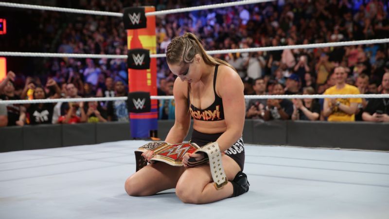 Ronda Rousey surpasses Alexa Bliss’ title record