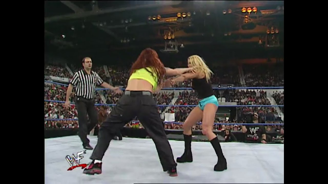 Lita vs. Trish Stratus vs. Ivory vs. Jacqueline SmackDown 11/02/00