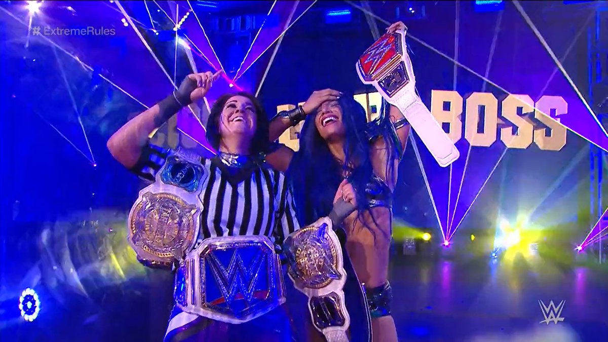 Sasha Banks & Bayley Extreme Rules