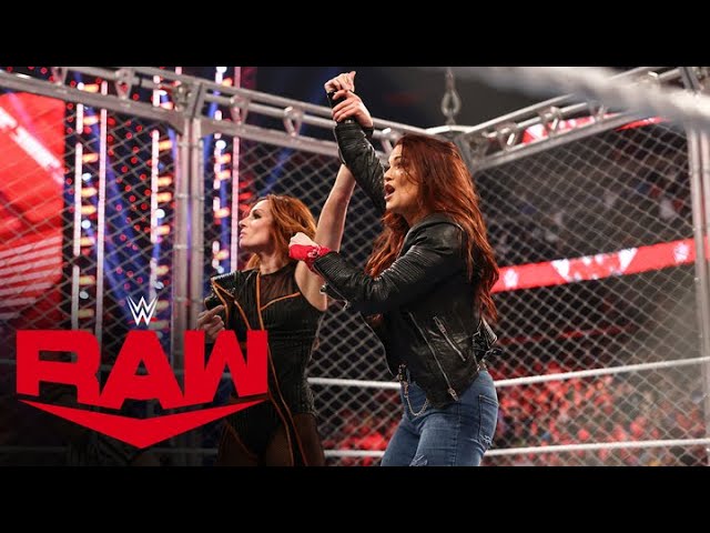 Lita Returns To Raw, Helps Lynch Defeat Bayley In Steel Cage