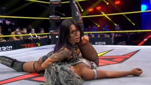Elayna Black Secures First Win As a Knockout; Alisha Edwards Says Contract Is Almost Up