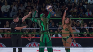 AAA: Lola Vice Wins AAA Mixed Title With Mr. Iguana!